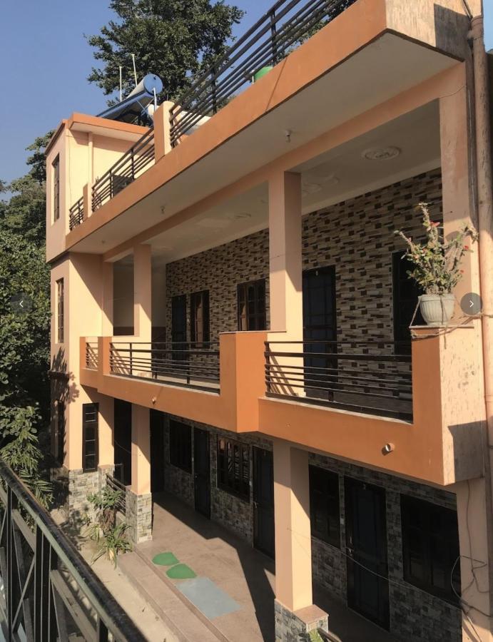 Karwaan Homestay Rishīkesh Esterno foto