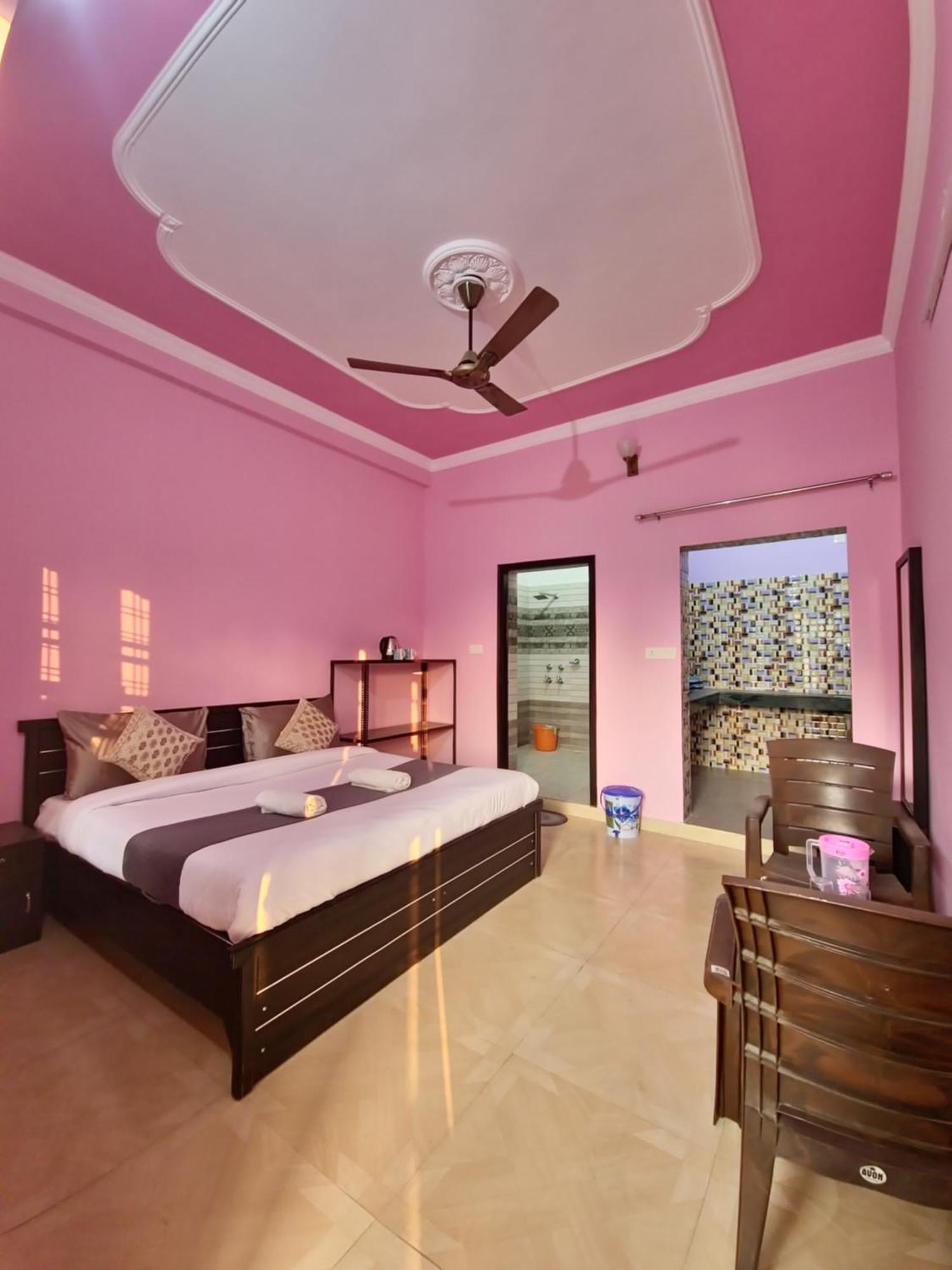 Karwaan Homestay Rishīkesh Esterno foto