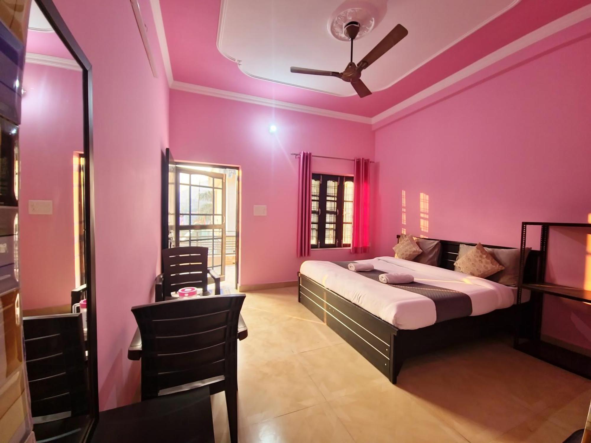 Karwaan Homestay Rishīkesh Esterno foto