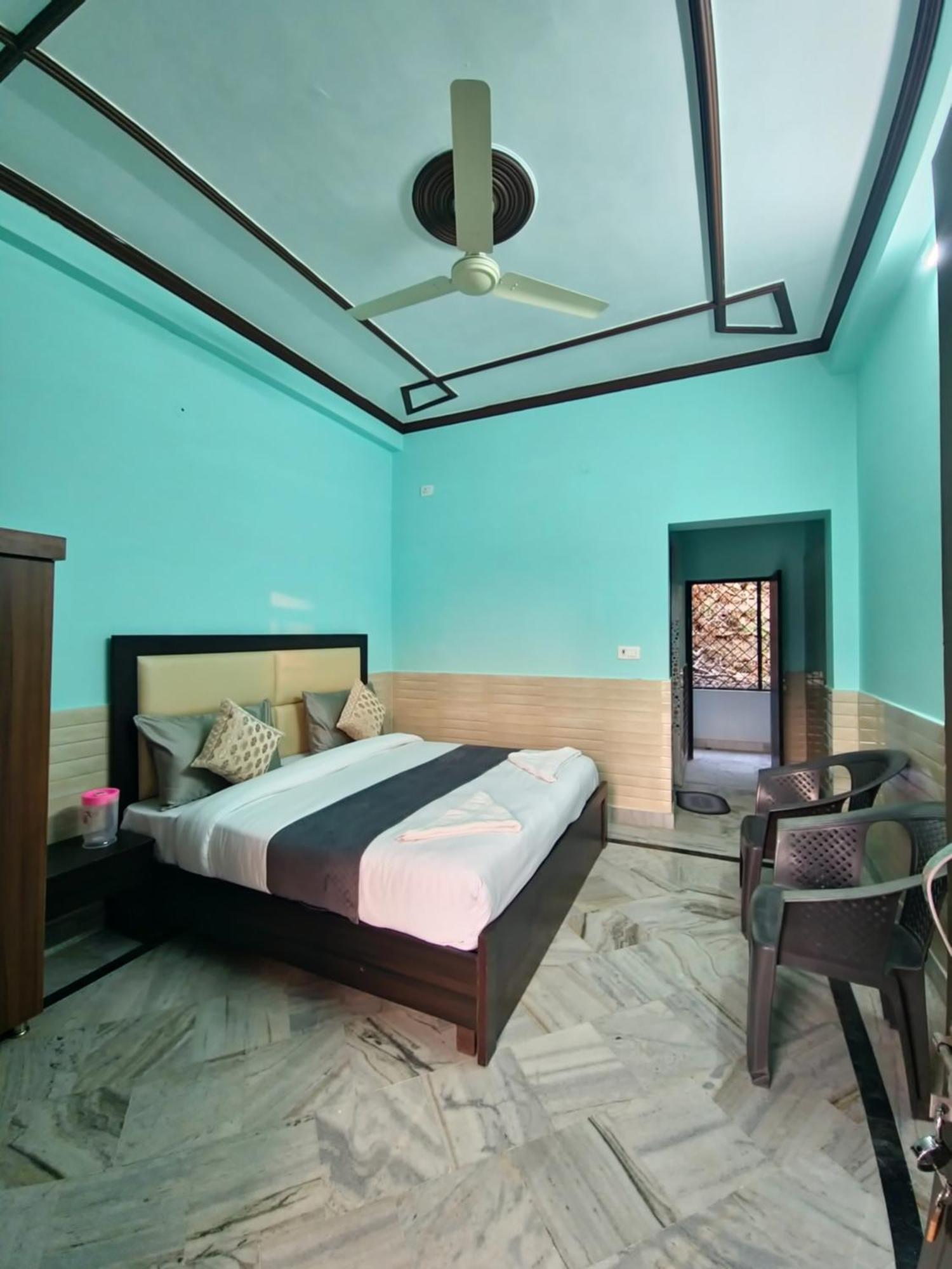 Karwaan Homestay Rishīkesh Esterno foto